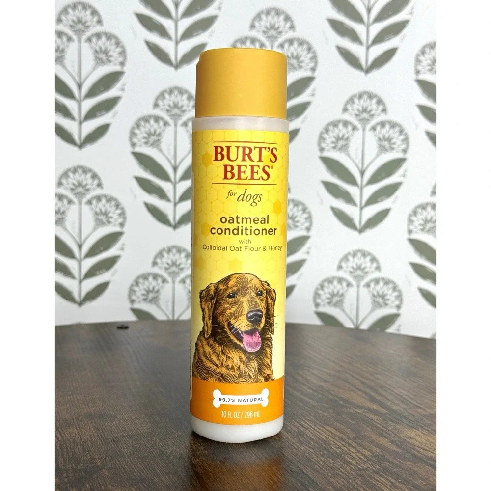 Burt's Bees Oatmeal Dog Conditioner with Coconut Oil & Honey, 20 fl oz